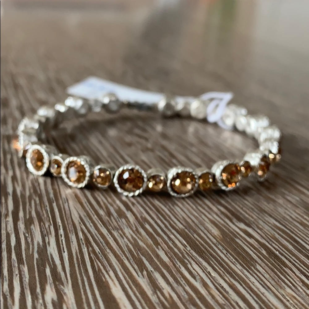 Seasonal whispers crystal bracelet champagne